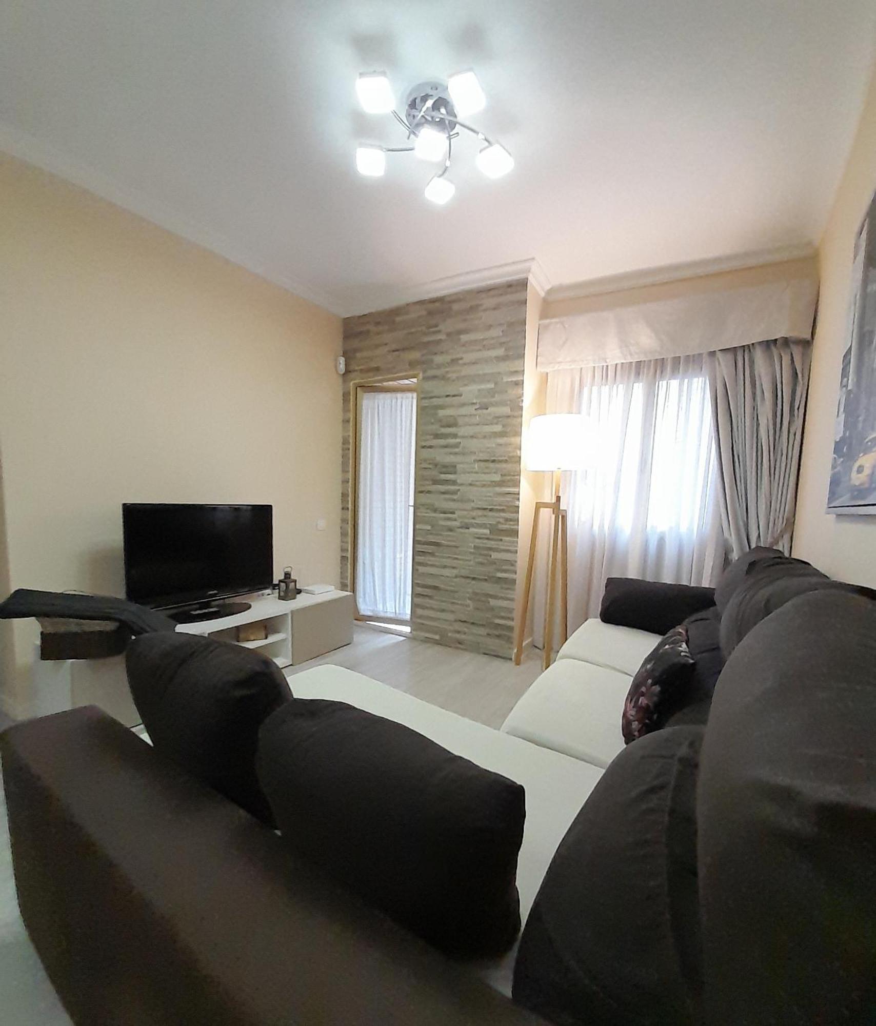 Sun & Sea Apartment *